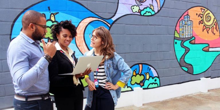 What is Outside Sales? Is it a good career? Honest Pros and Cons.